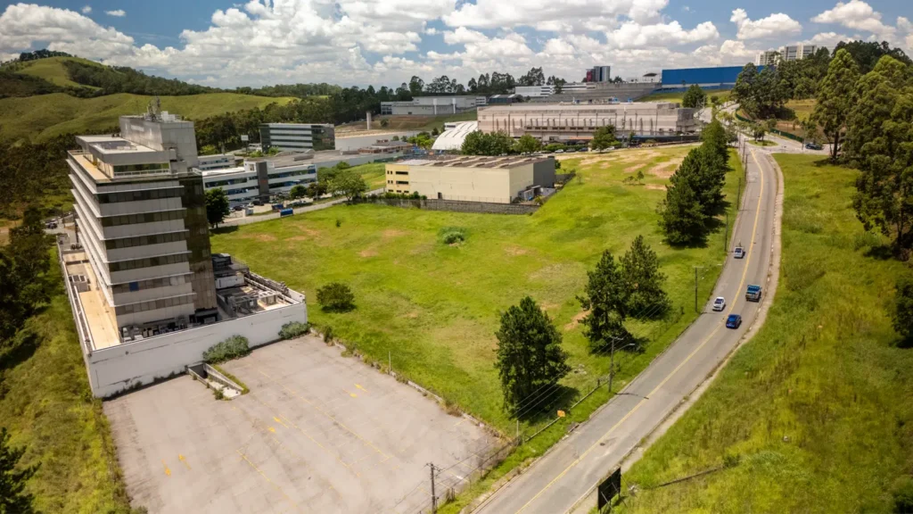 Terreno para galpão de alto padrão